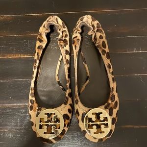 Tory Burch Leopard flats!! Size 8.5